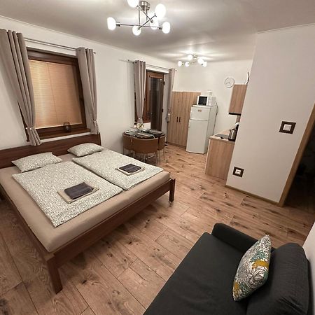 Apartman Losonci Nesvady- Pre 2 Osoby Studio Dış mekan fotoğraf