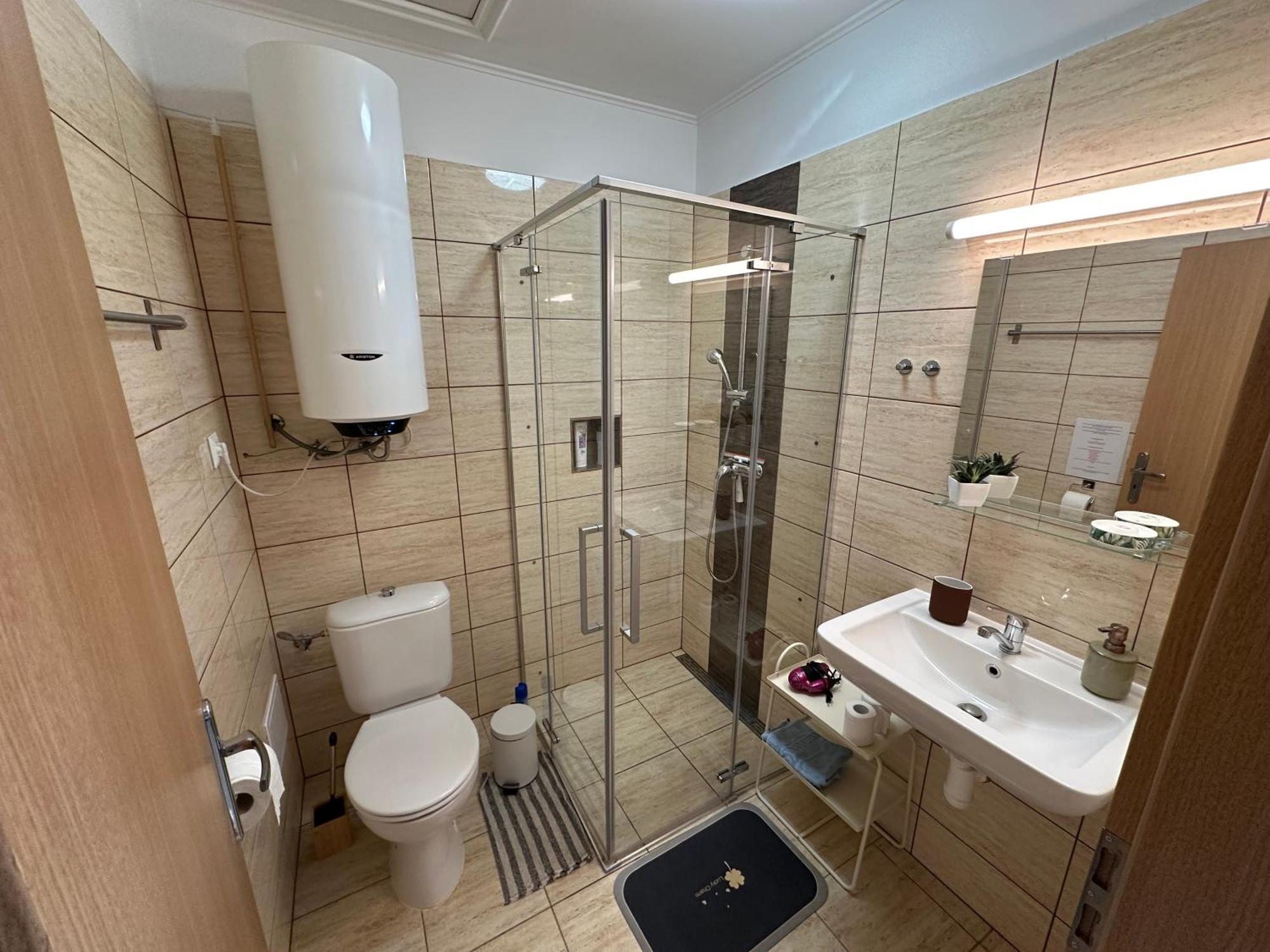 Apartman Losonci Nesvady- Pre 2 Osoby Studio Dış mekan fotoğraf